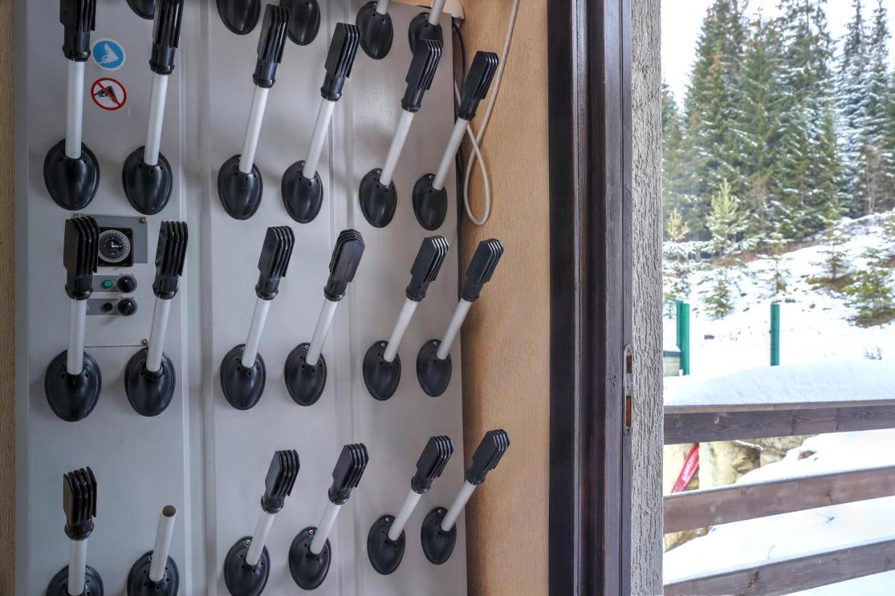 Iris Hotel Bukovel Bagian luar foto